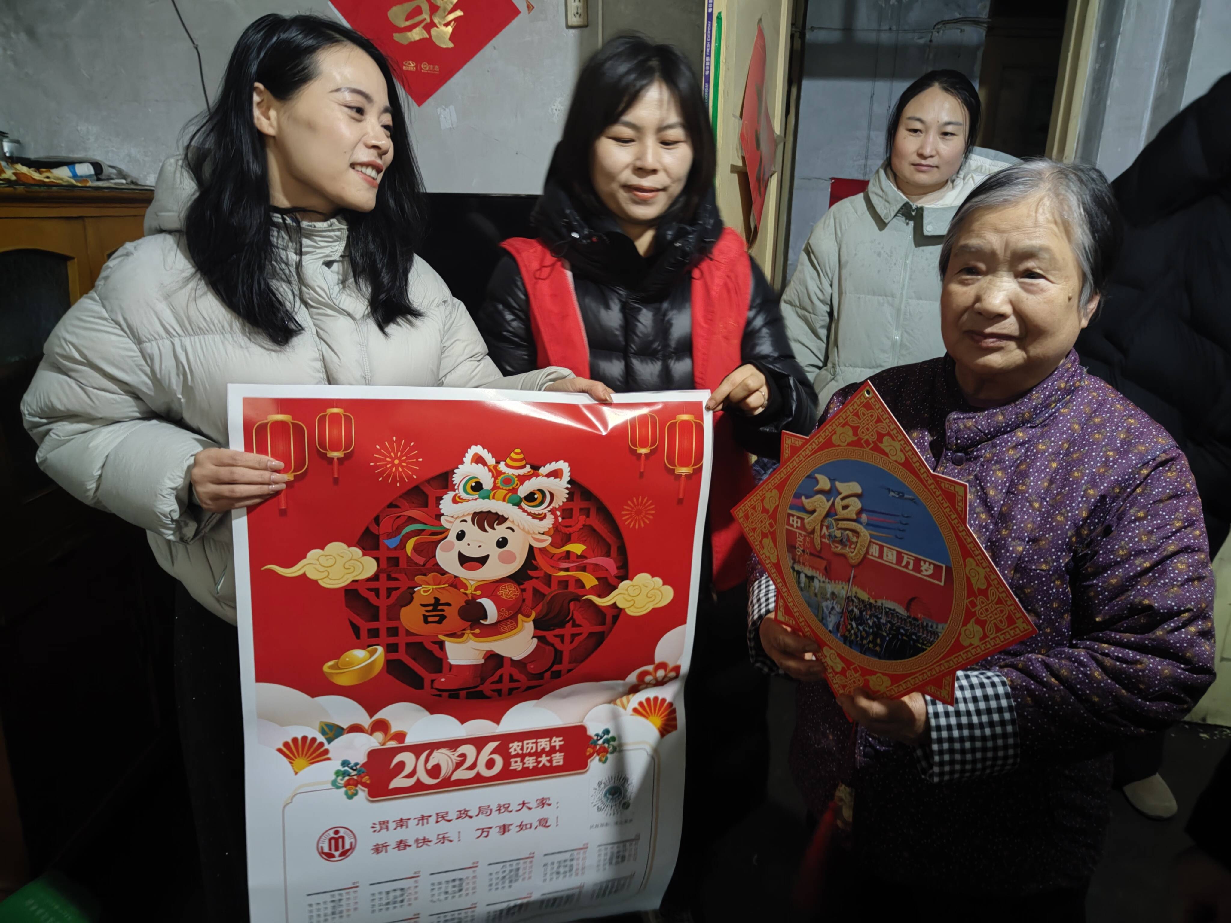 （新春走基层）中越边境河口：越南民众跨境采购中式年货迎新春