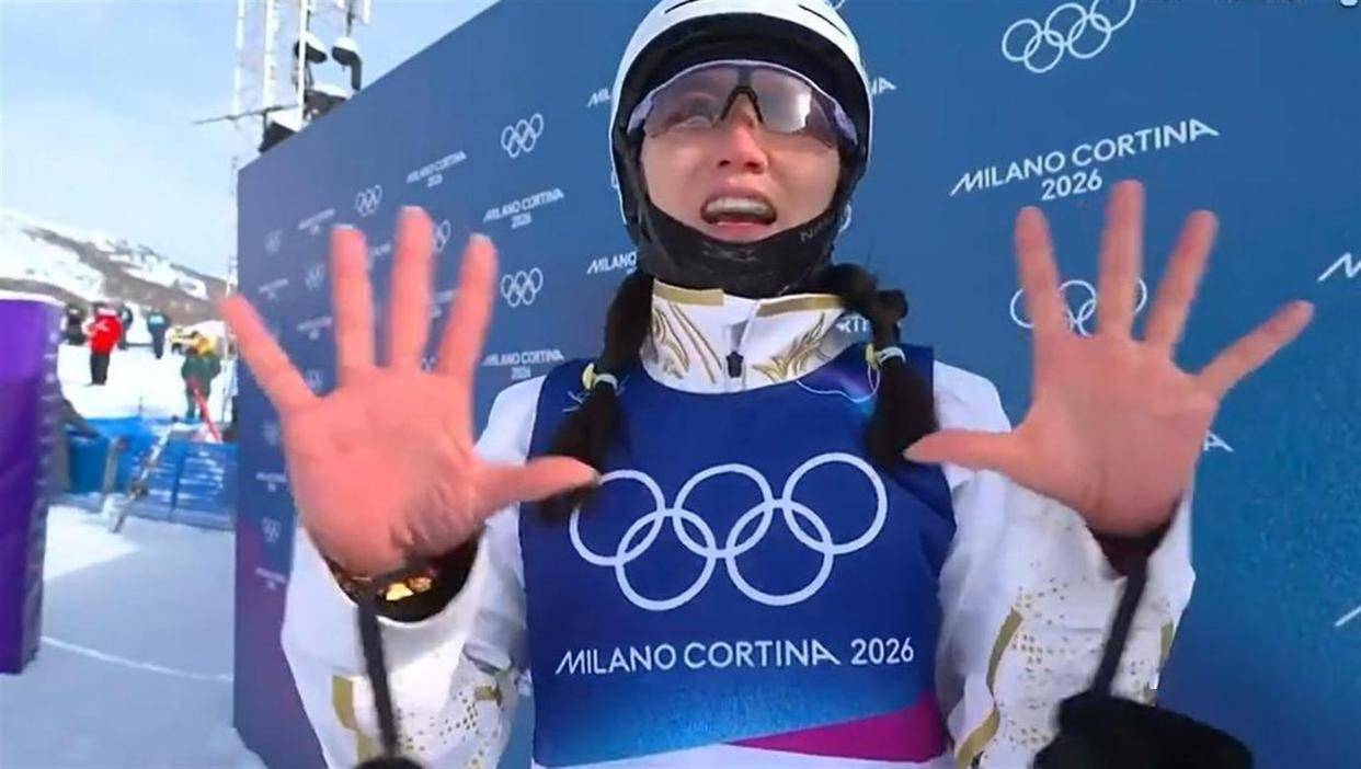 太棒了！“五朝元老”徐梦桃卫冕奥运金牌！中国队80分钟连夺两金