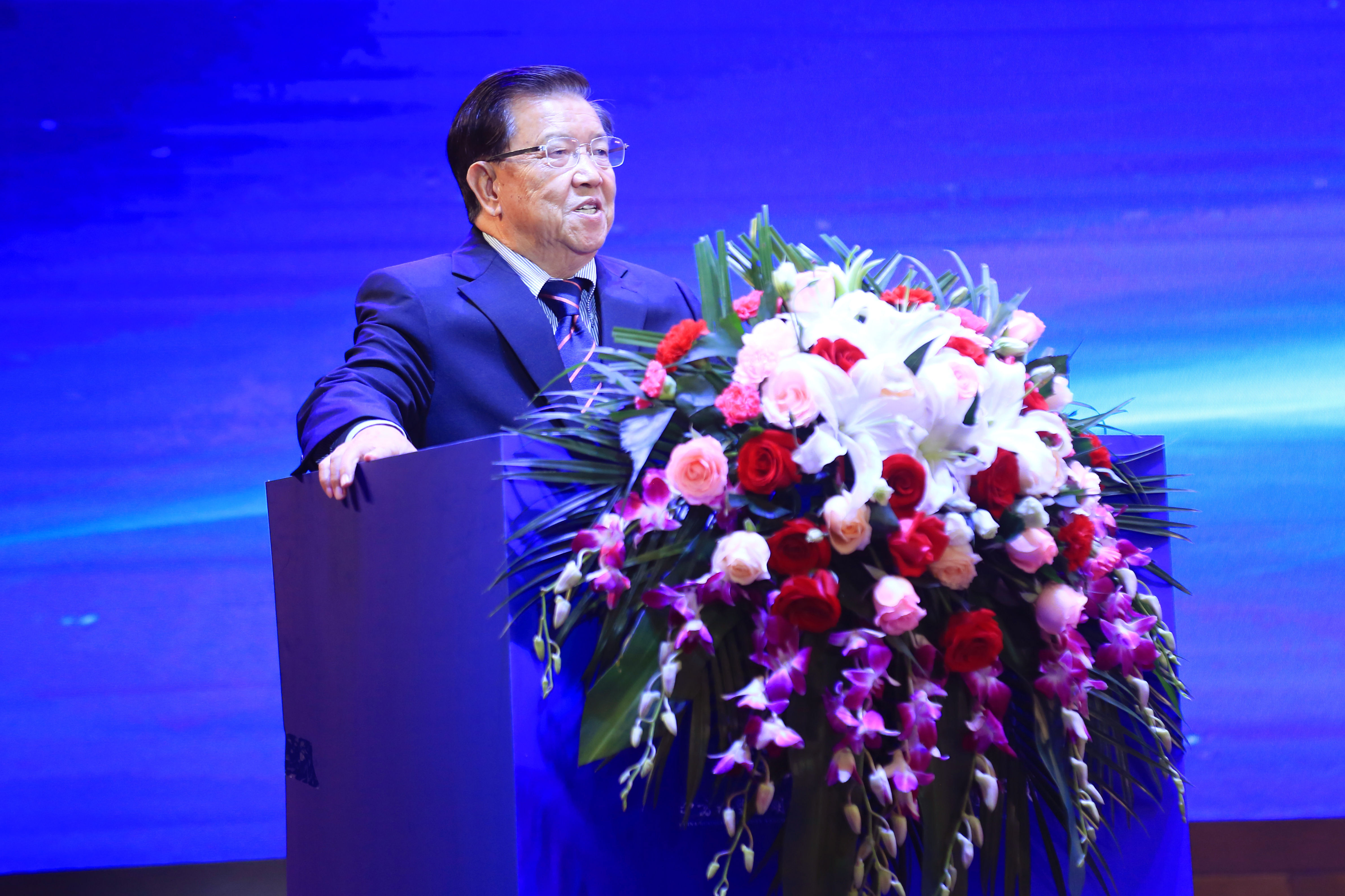 博雅生物:董事暨总裁任辉辞任