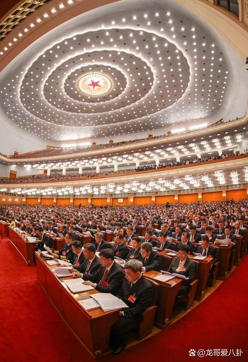 （全国两会）港澳代表委员抵达北京 聚焦“十五五”机遇与创新发展