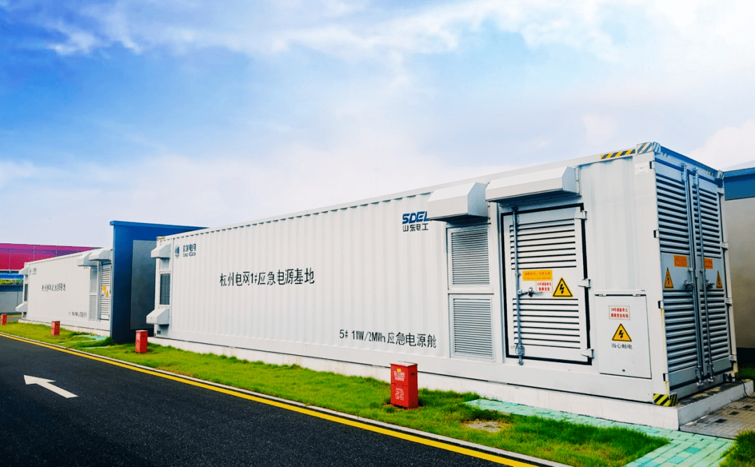 宁德时代获得发明专利授权:“接驳装置、电池生产线以及电池单体的上料方法”