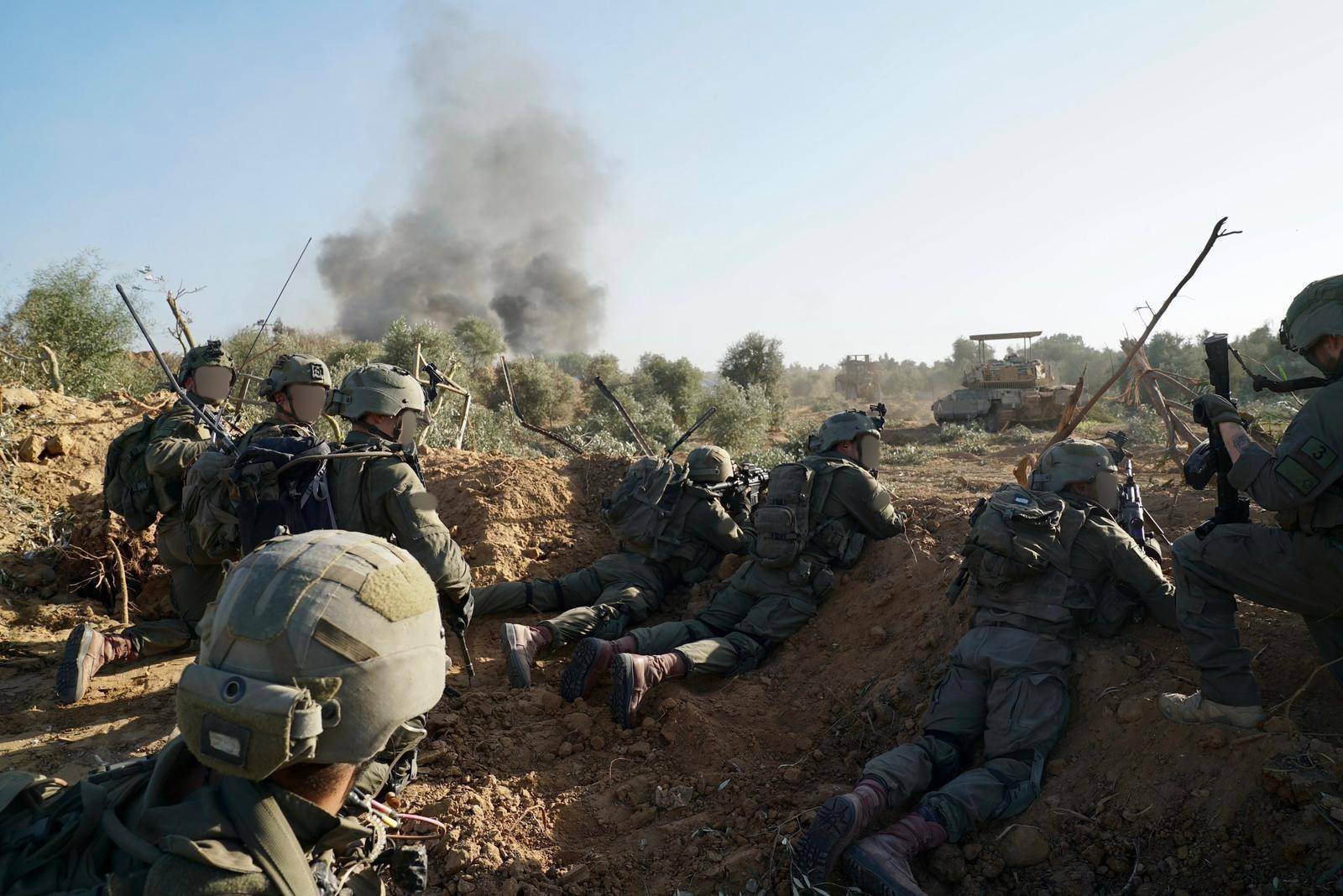 突发！以色列炮击黎巴嫩，以军：为了保命，请立即撤离家园！黎巴嫩已有102人死亡；马克龙发声