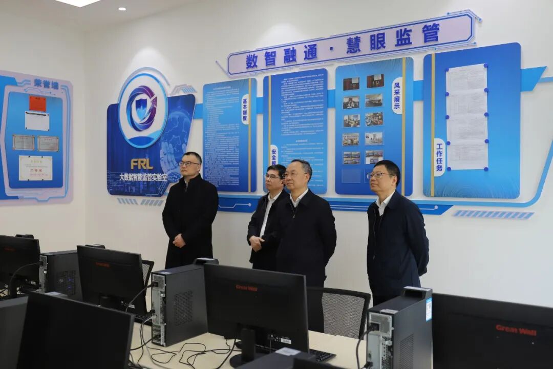 金融监管总局局长李云泽:可探讨保险资金补充银行资本