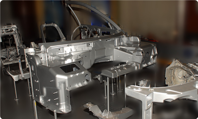 万丰奥威：公司铝镁合金轻量化业务与大多数客户签订了产品售价随原材料市场价格波动而调整的价格联动机制