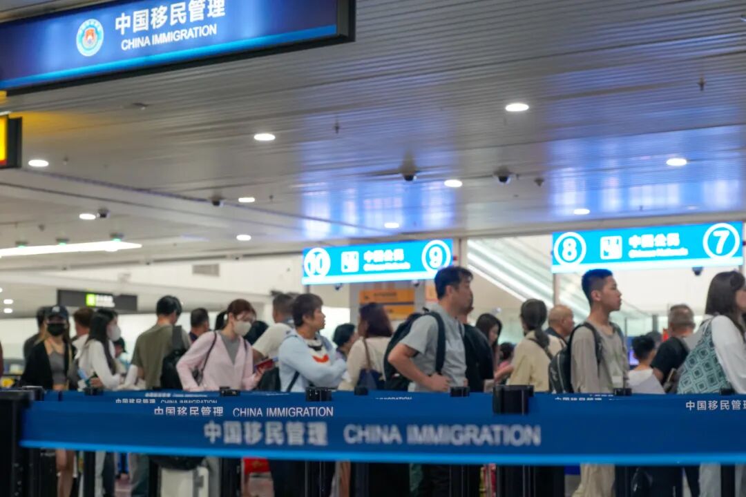 今年一季度广州白云边检站查验出入境外籍人员同比增长超36%