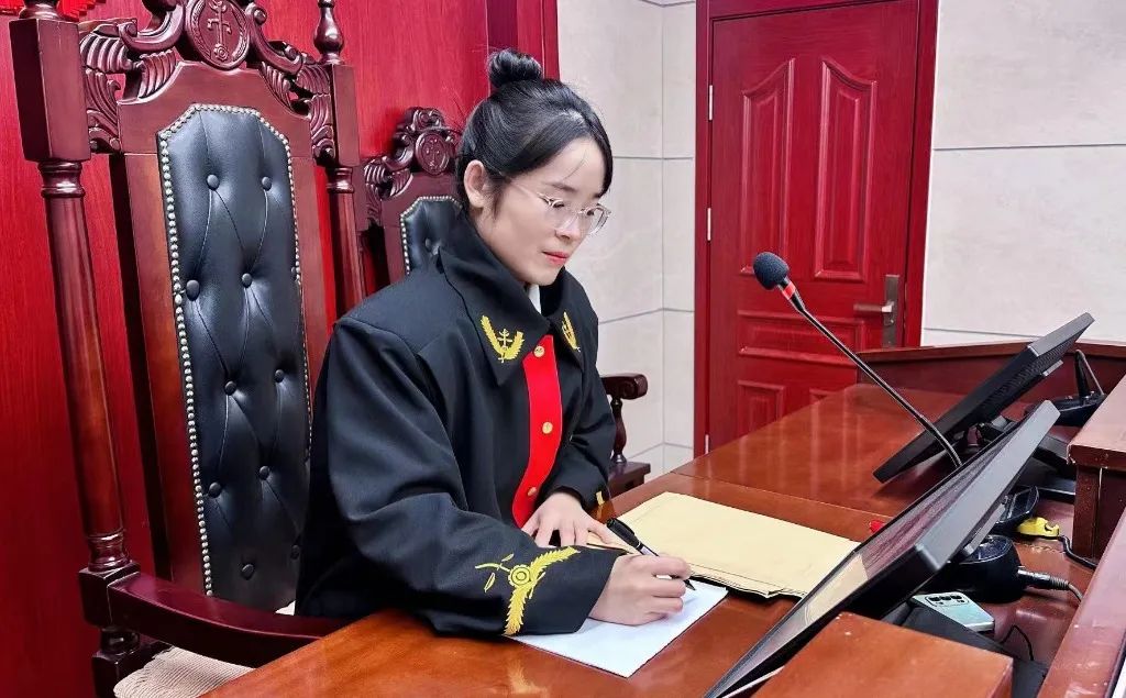 【企业动态】美克家居新增1件法院诉讼，案由为票据追索权纠纷