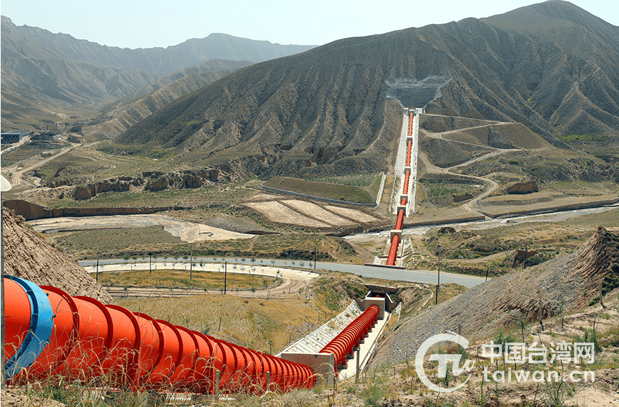 鹤岗煤城转型记：小小菌菇撑起万人就业民生梦